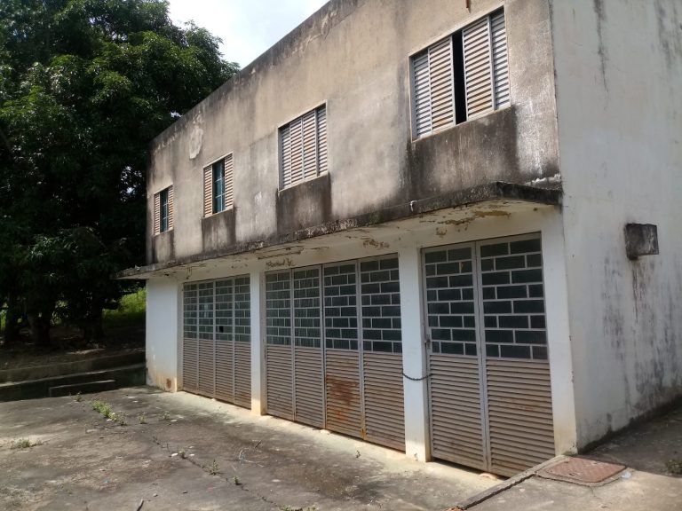 Vende-se excelente Fazenda, região Palmital Vende-se excelente Fazenda, região Palmital