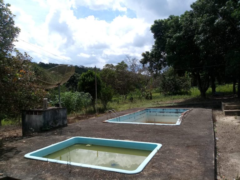 Vende-se excelente Fazenda, região Palmital Vende-se excelente Fazenda, região Palmital