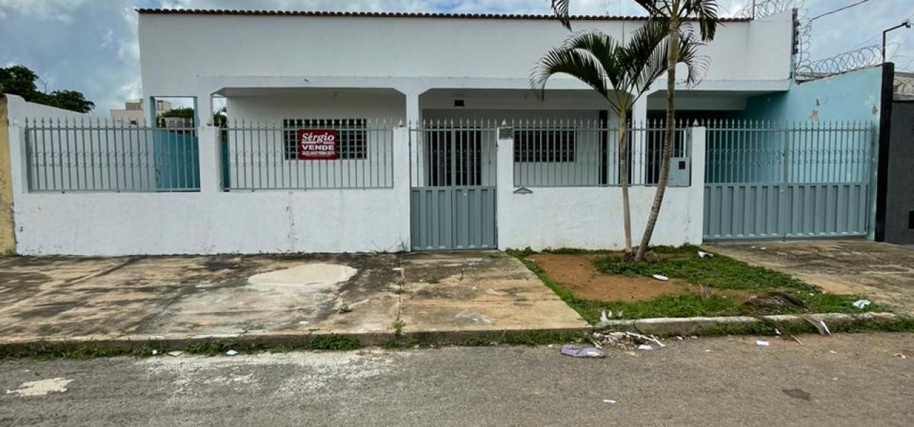 Vende-se excelente Casa, Parque Estrela Dalva II